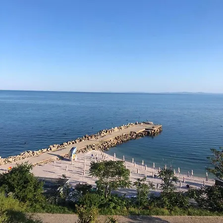 게스트하우스 Royal Blue With Sea View In Old 네세부르