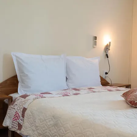 Royal Blue With Sea View In Old Pensión 3*