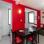 Maison d'hôtes Royal Blue With Sea View In Old 3*