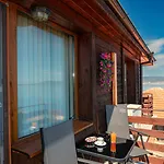 Royal Blue With Sea View In Old 3*