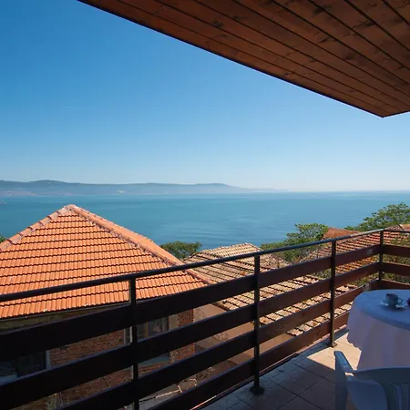 Maison d'hôtes Royal Blue Sea View In Old Nessebar