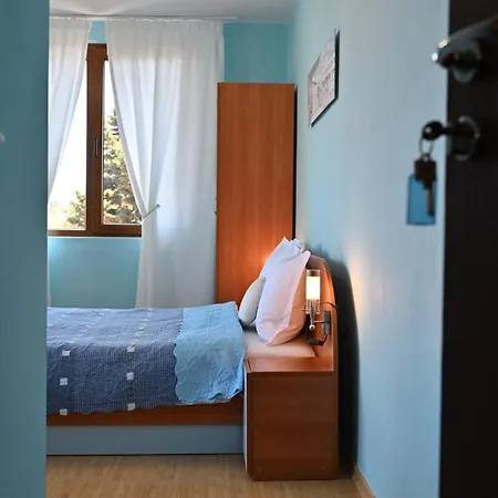 Πανσιόν Royal Blue With Sea View In Old Νεσέμπαρ