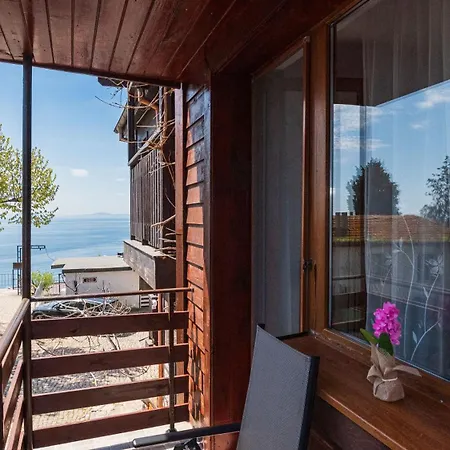 Royal Blue With Sea View In Old 3*