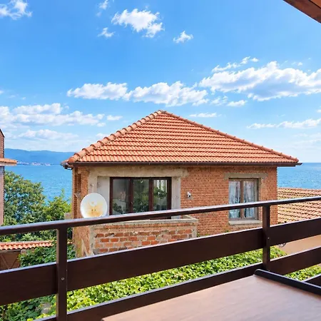 Penzion Royal Blue With Sea View In Old 3*